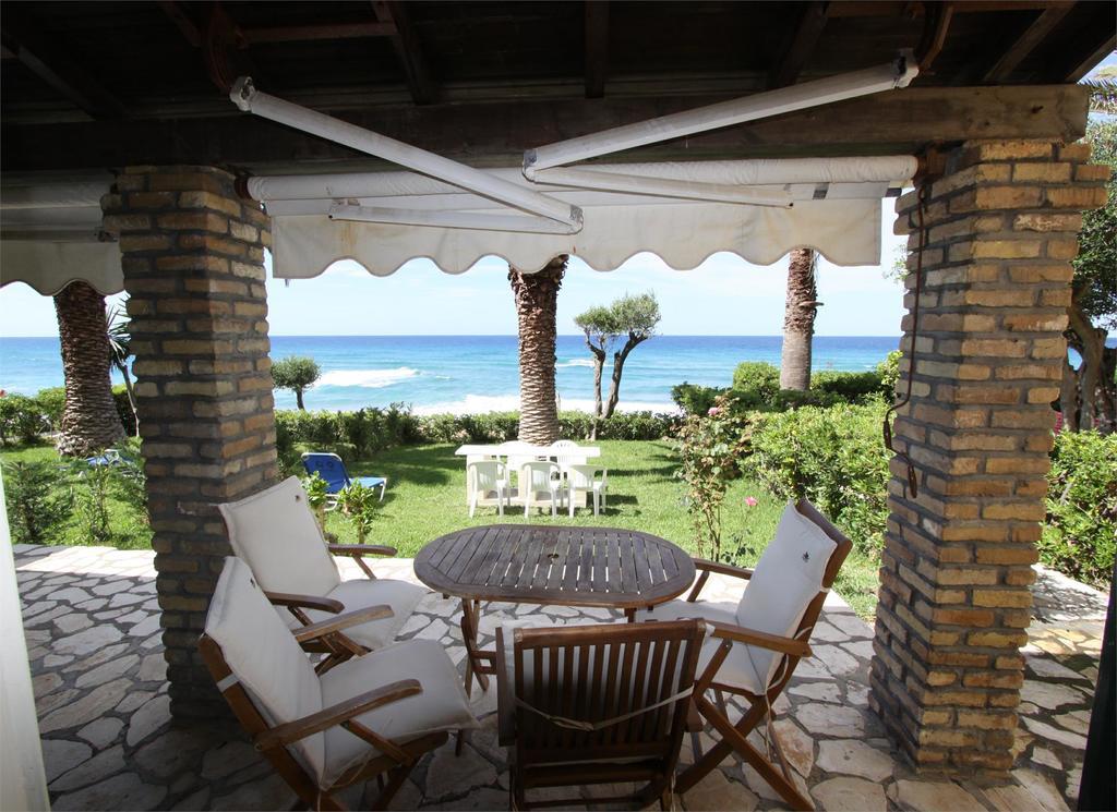 Corfu Glyfada Menigos Beach Apartments Экстерьер фото